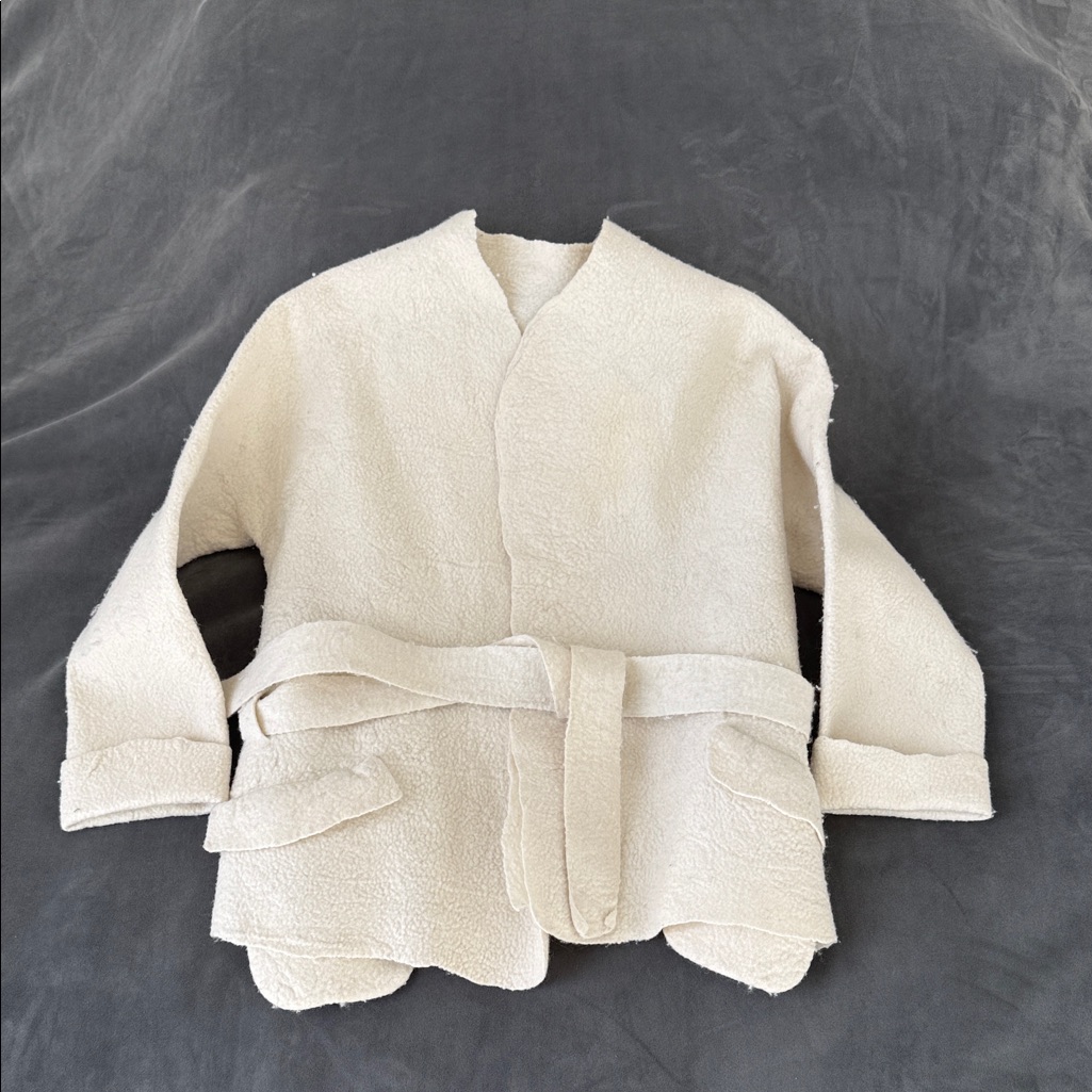 Hut Germany No Seam Felt Cream Women's Belted Cape Coat